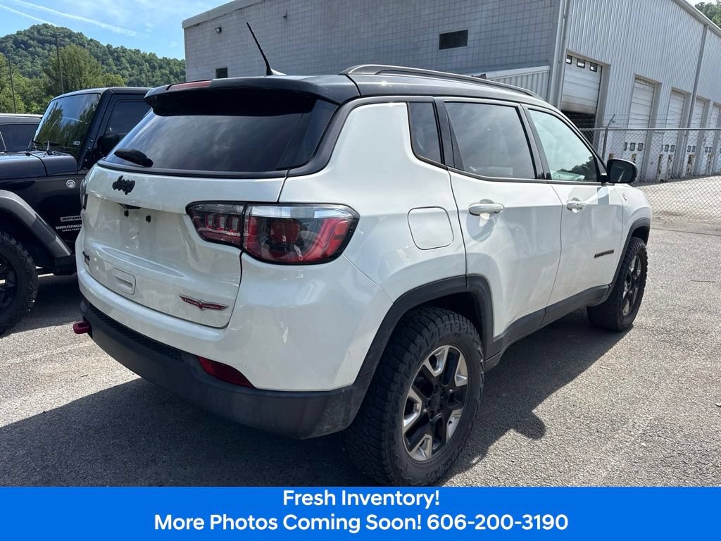 Used 2018 Jeep Compass Trailhawk AWD/4WD image 4