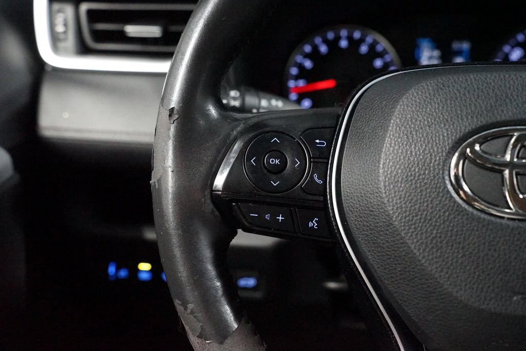 Used 2021 Toyota RAV4 XLE Premium FWD image 14