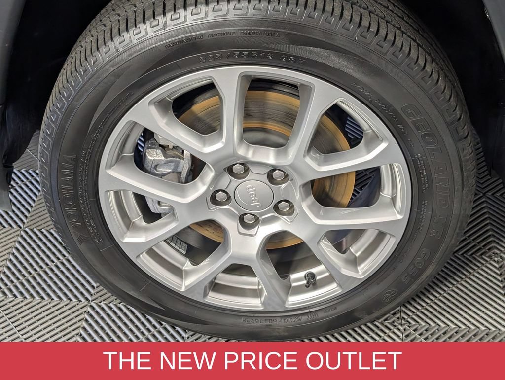 Certified 2023 Jeep Compass Latitude AWD/4WD image 8