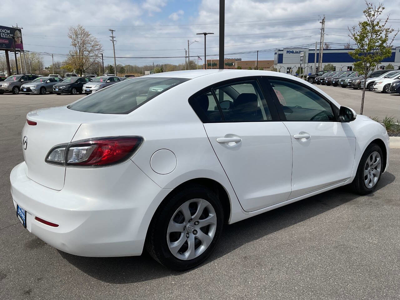 Used 2012 MAZDA MAZDA3 i Sport FWD image 7