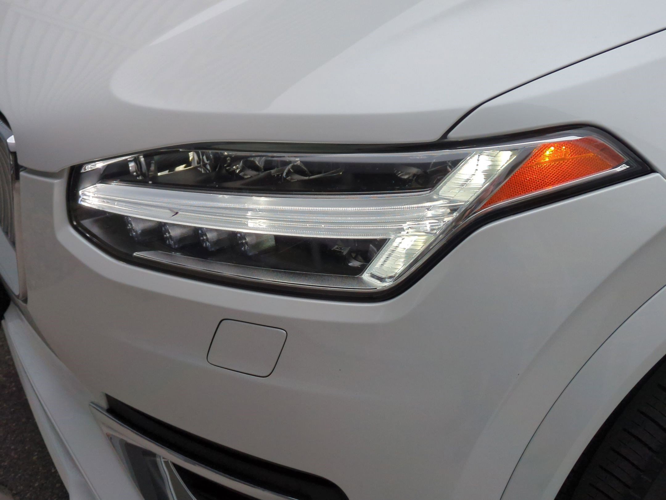 Used 2023 Volvo XC90 B6 Plus w/ Protection Package Premier AWD/4WD image 10