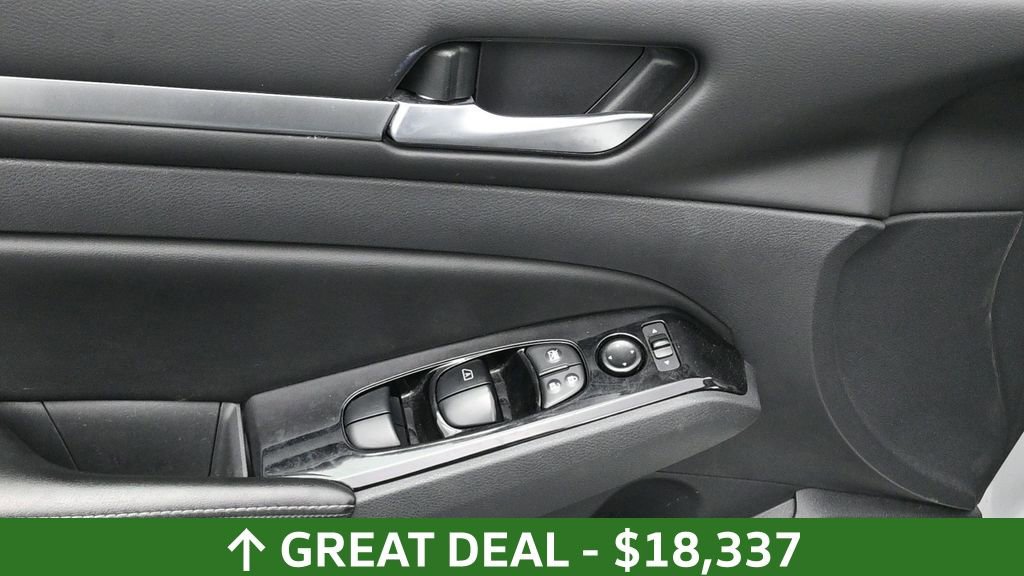 Used 2023 Nissan Altima 2.5 SV FWD image 19