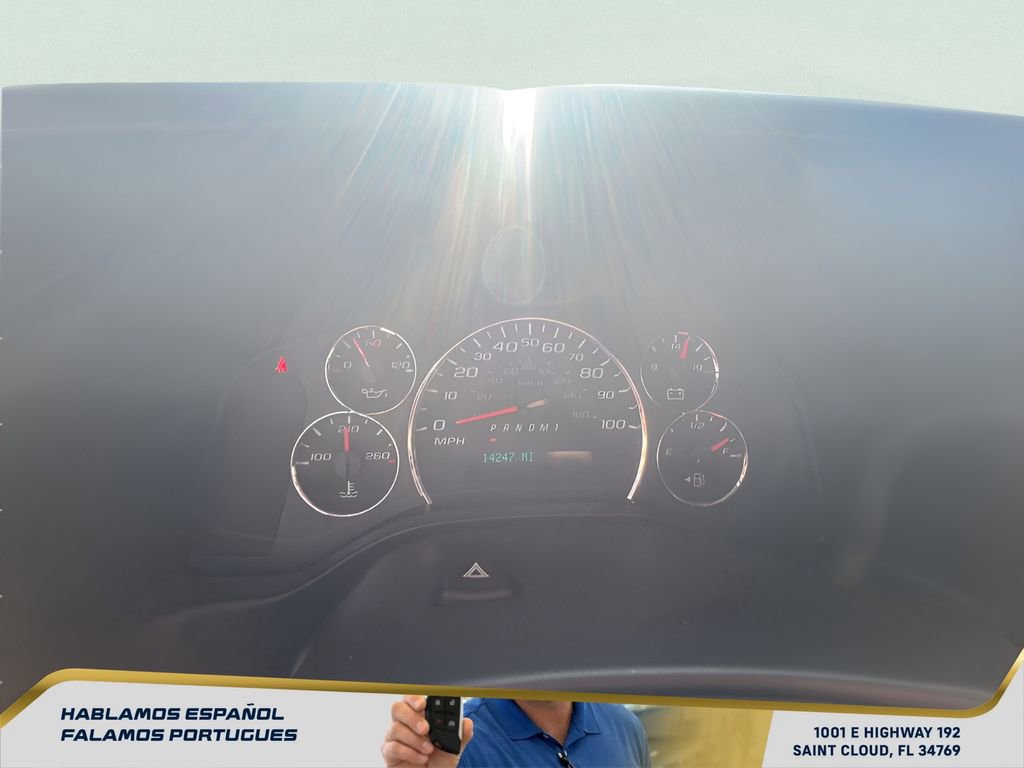 Used 2024 Chevrolet Express 2500 w/ Driver Convenience Package image 12