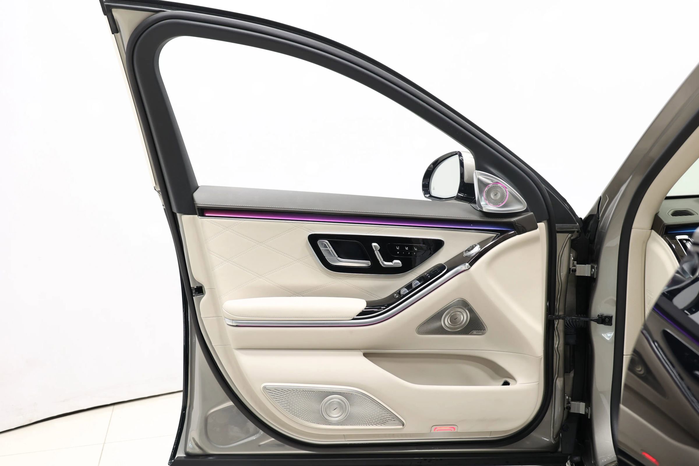 Used 2024 Mercedes-Benz Maybach S 580 4MATIC image 11