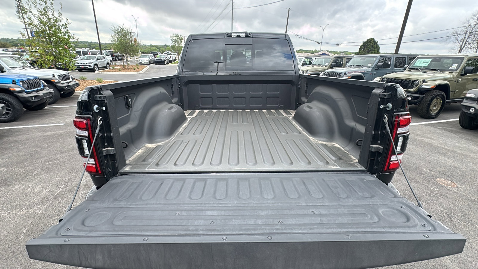 Certified 2024 RAM 2500 Laramie w/ Night Edition image 24