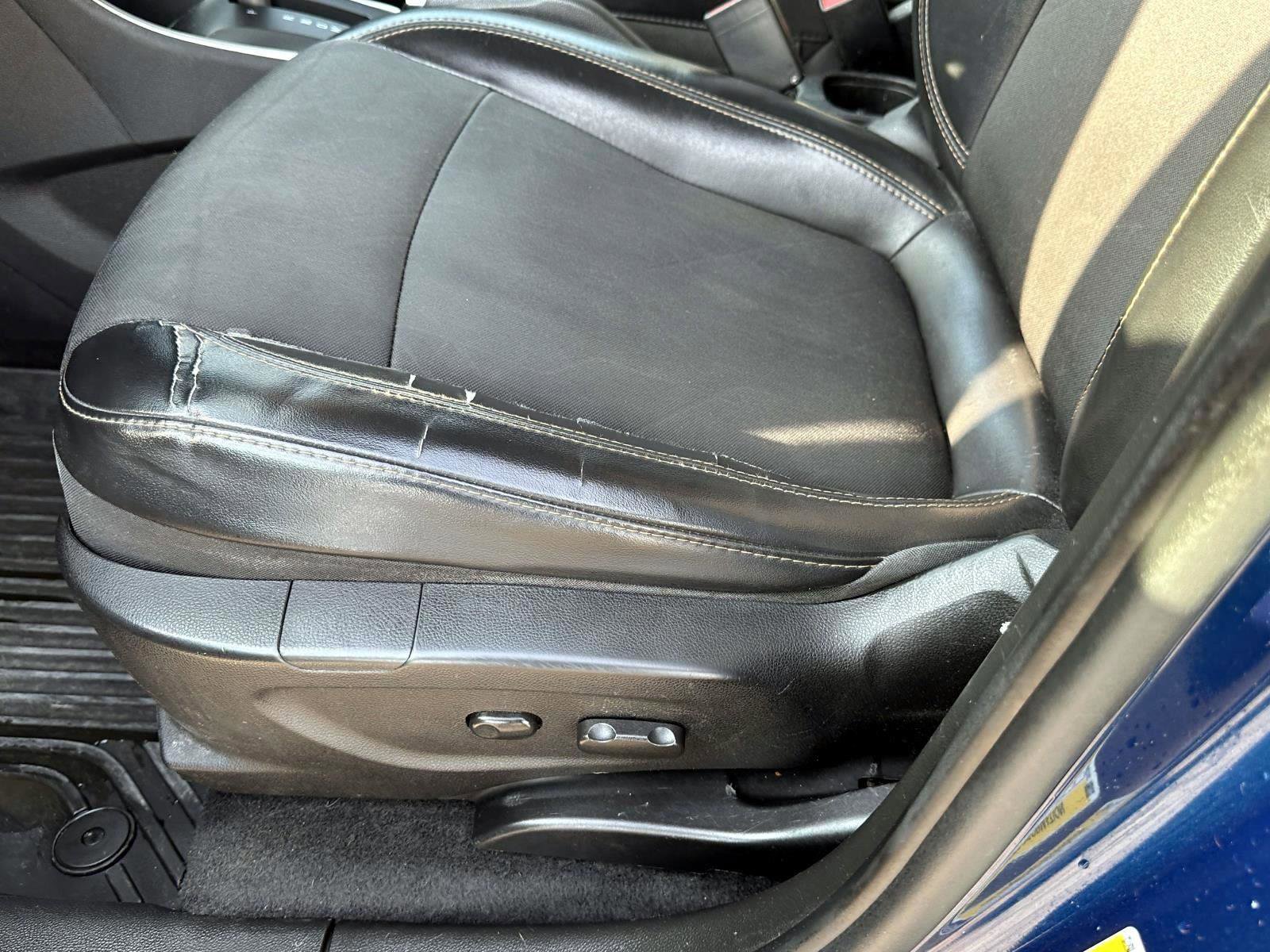 Used 2020 Chevrolet Trax LT w/ Driver Confidence Package image 17