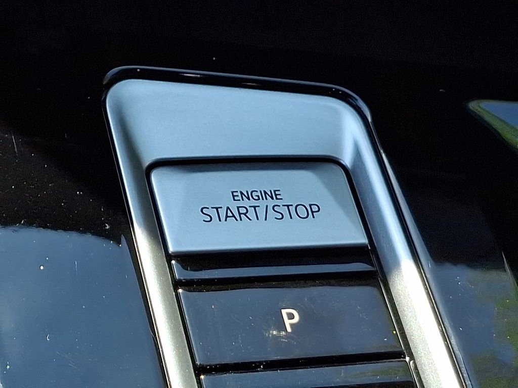 Certified 2025 Volkswagen Atlas SE AWD/4WD image 23