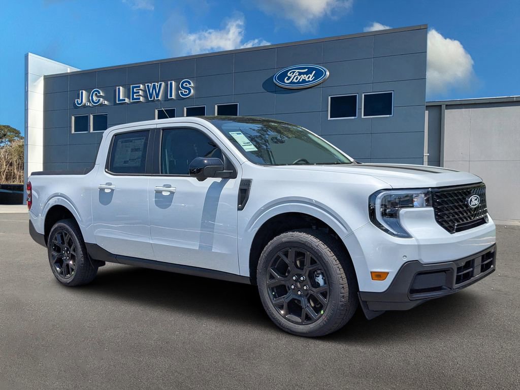 New 2026 Ford Maverick Lariat w/ Black Appearance Package