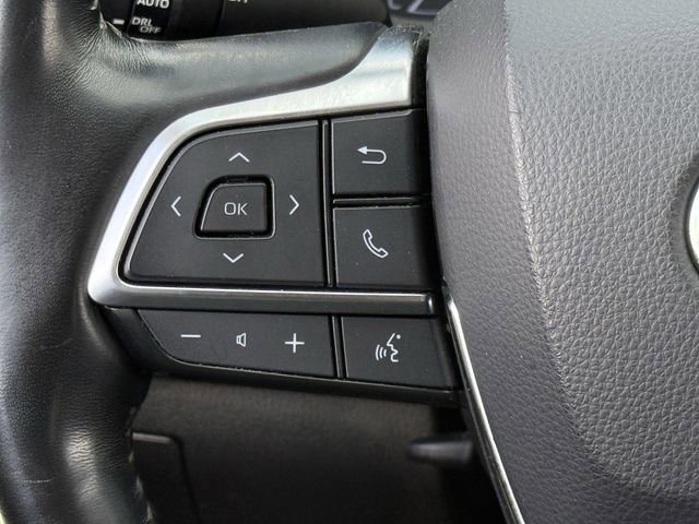 Used 2021 Toyota Highlander Limited image 16