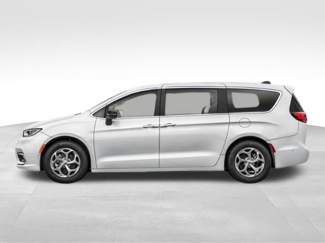 Used 2025 Chrysler Pacifica Limited FWD image 34