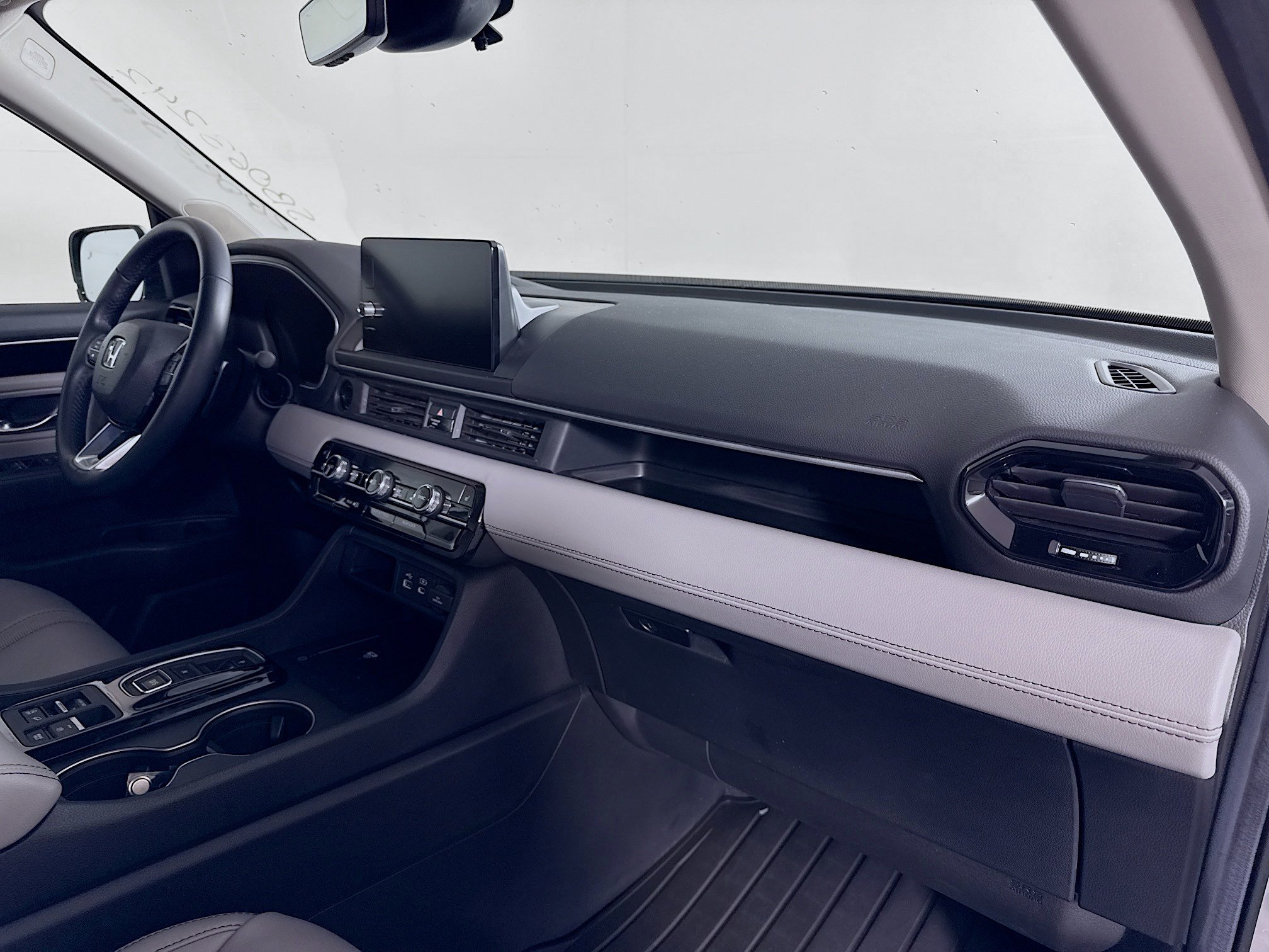 Used 2025 Honda Pilot EX-L image 28
