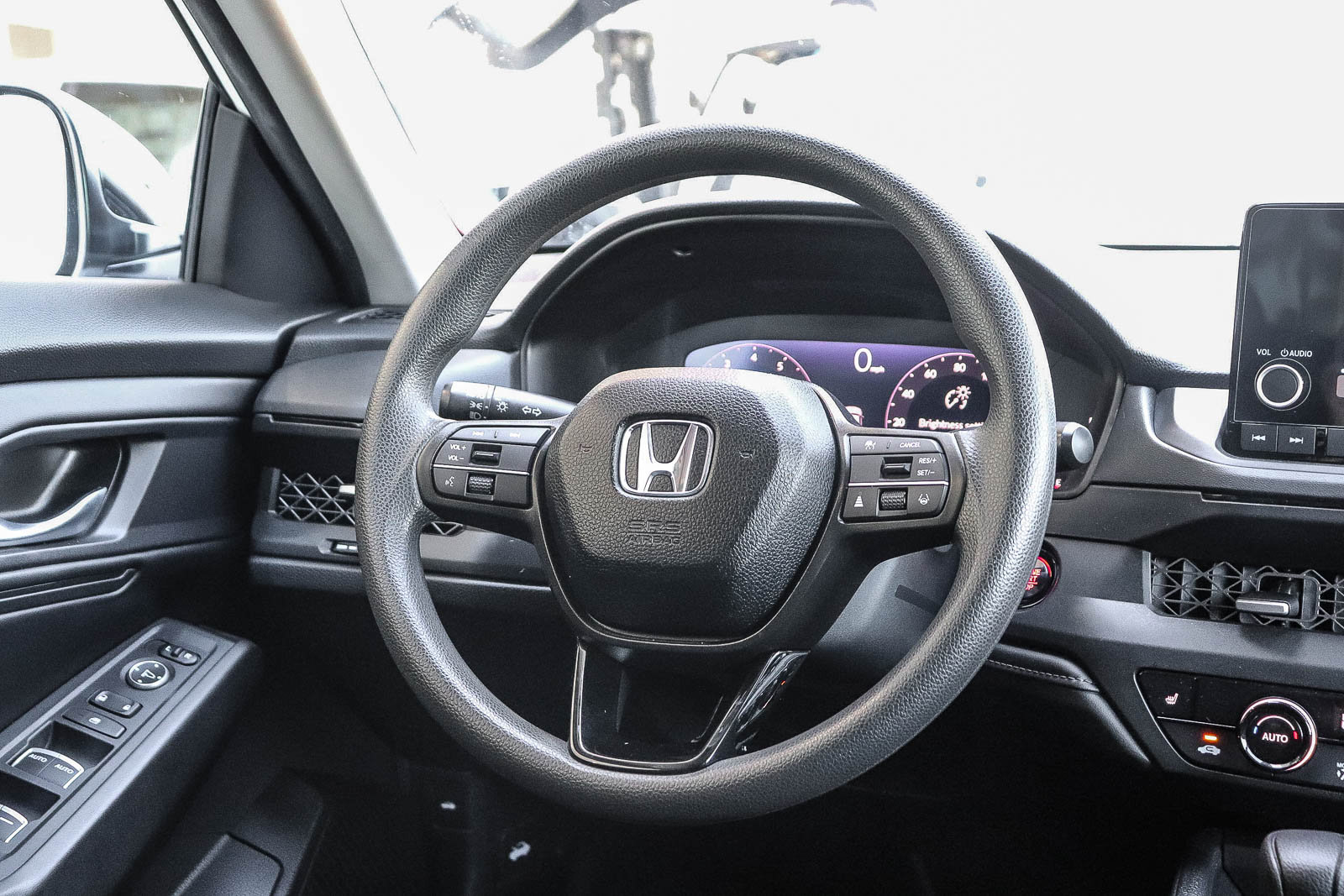 Certified 2025 Honda Accord SE image 18