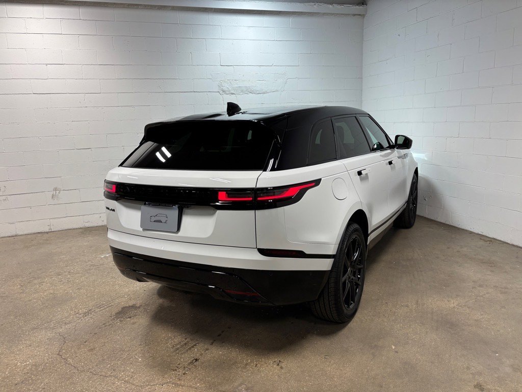 New 2026 Land Rover Range Rover Velar Dynamic SE image 7