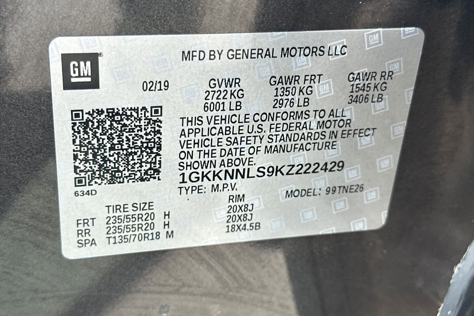 Used 2019 GMC Acadia SLT w/ LPO, Cargo Package FWD image 31