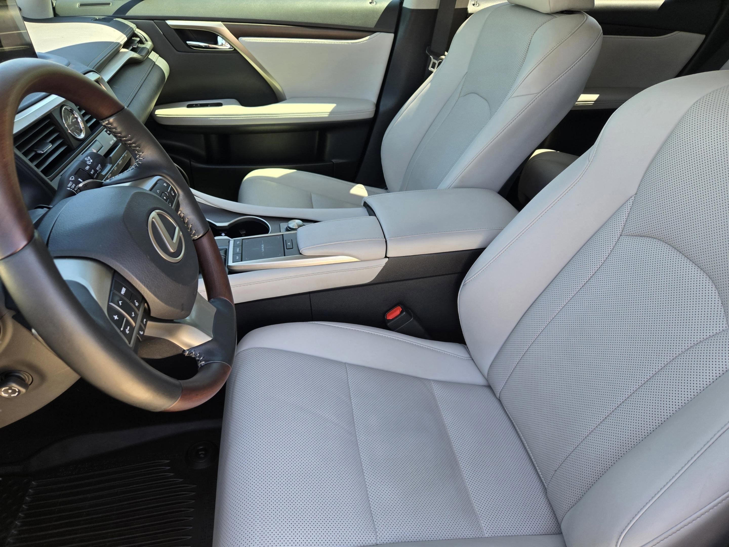 Used 2020 Lexus RX 350 AWD w/ Premium Package image 7