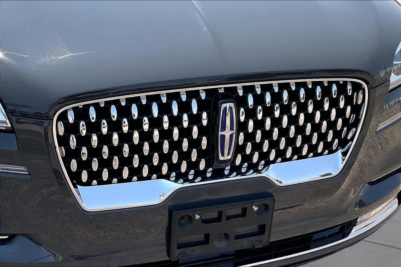Used 2020 Lincoln Aviator Black Label Grand Touring w/ Class IV Trailer Tow Package AWD/4WD image 29