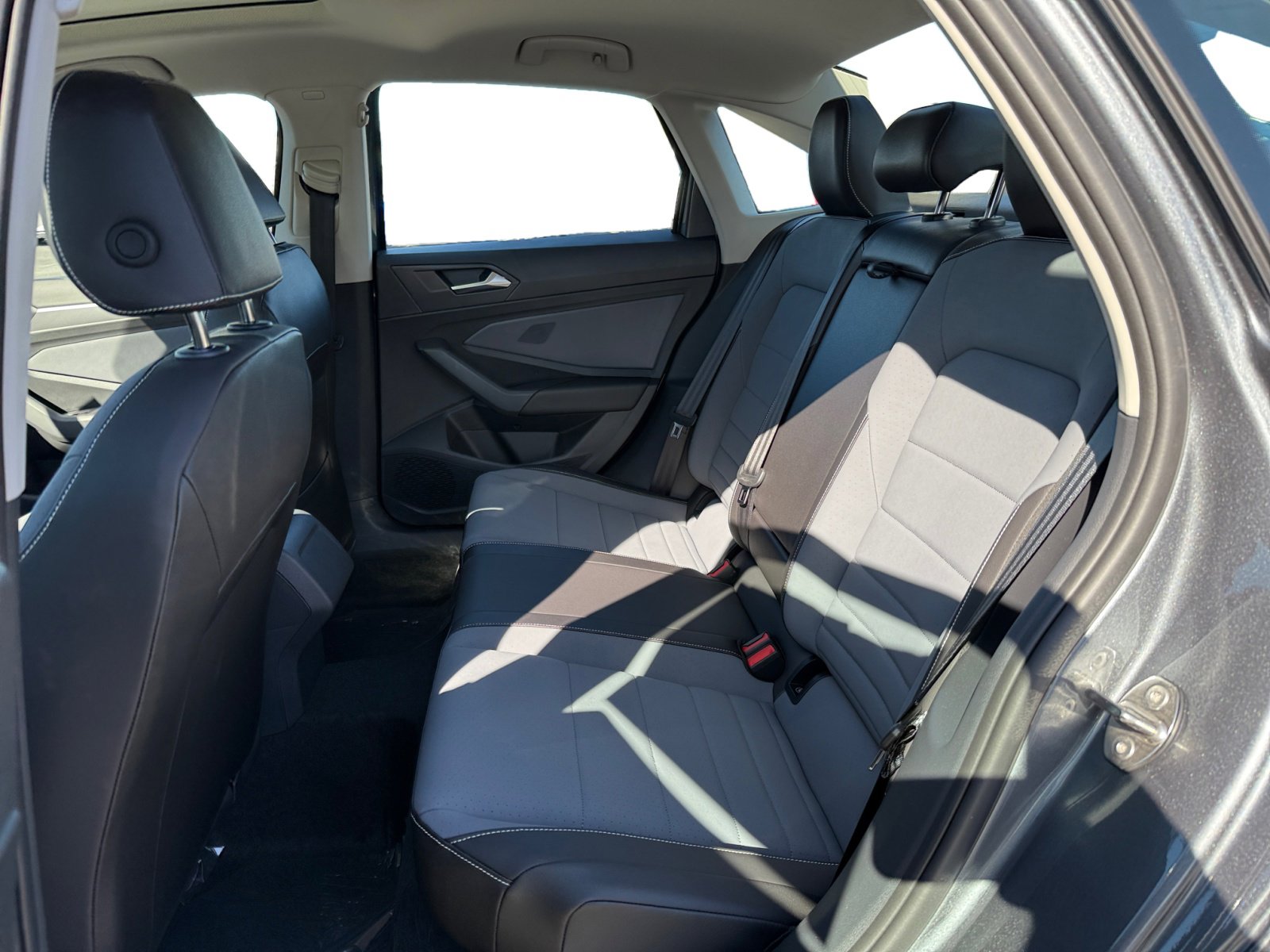 New 2025 Volkswagen Jetta SE image 16