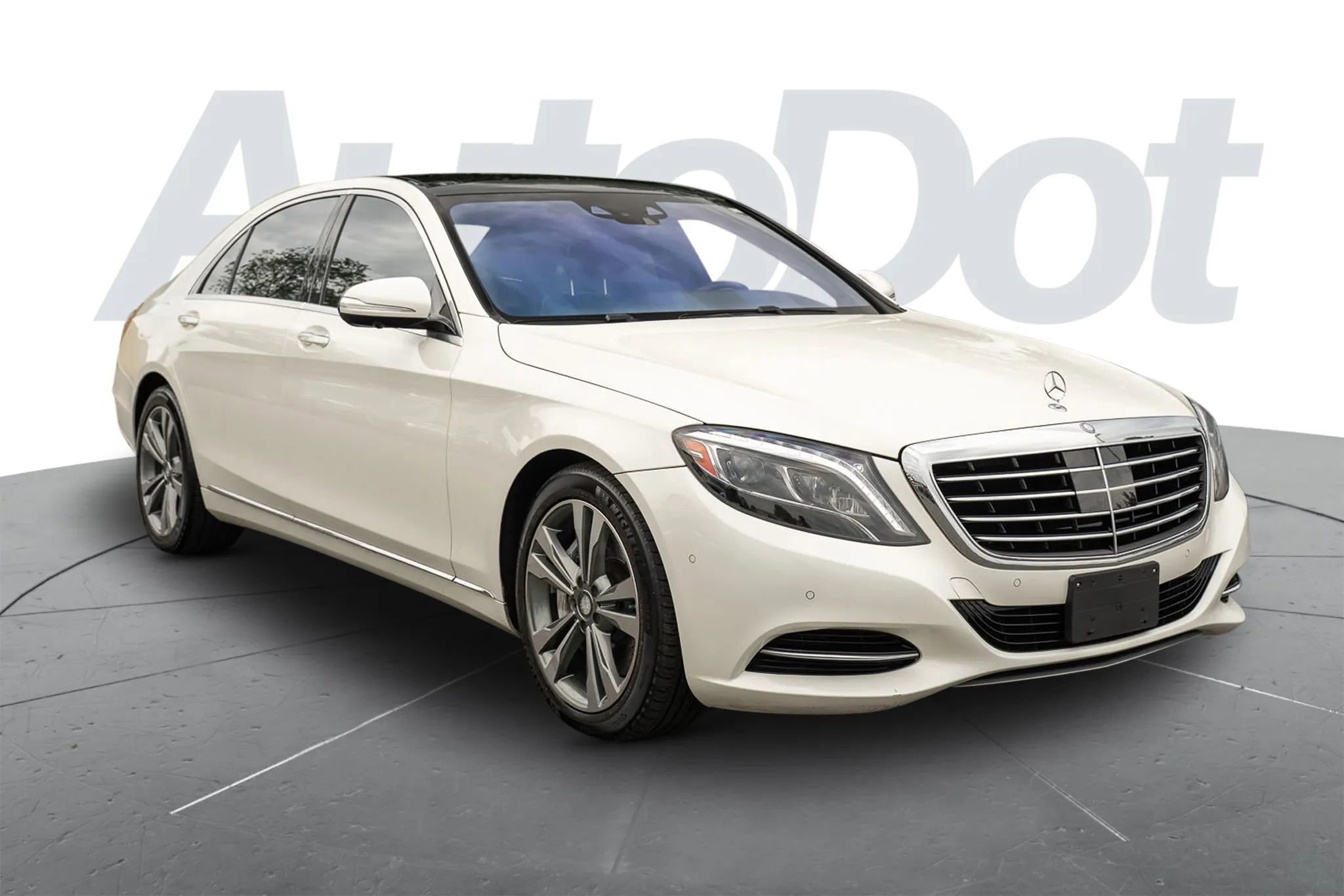 Used 2015 Mercedes-Benz S 550 4MATIC Sedan image 4