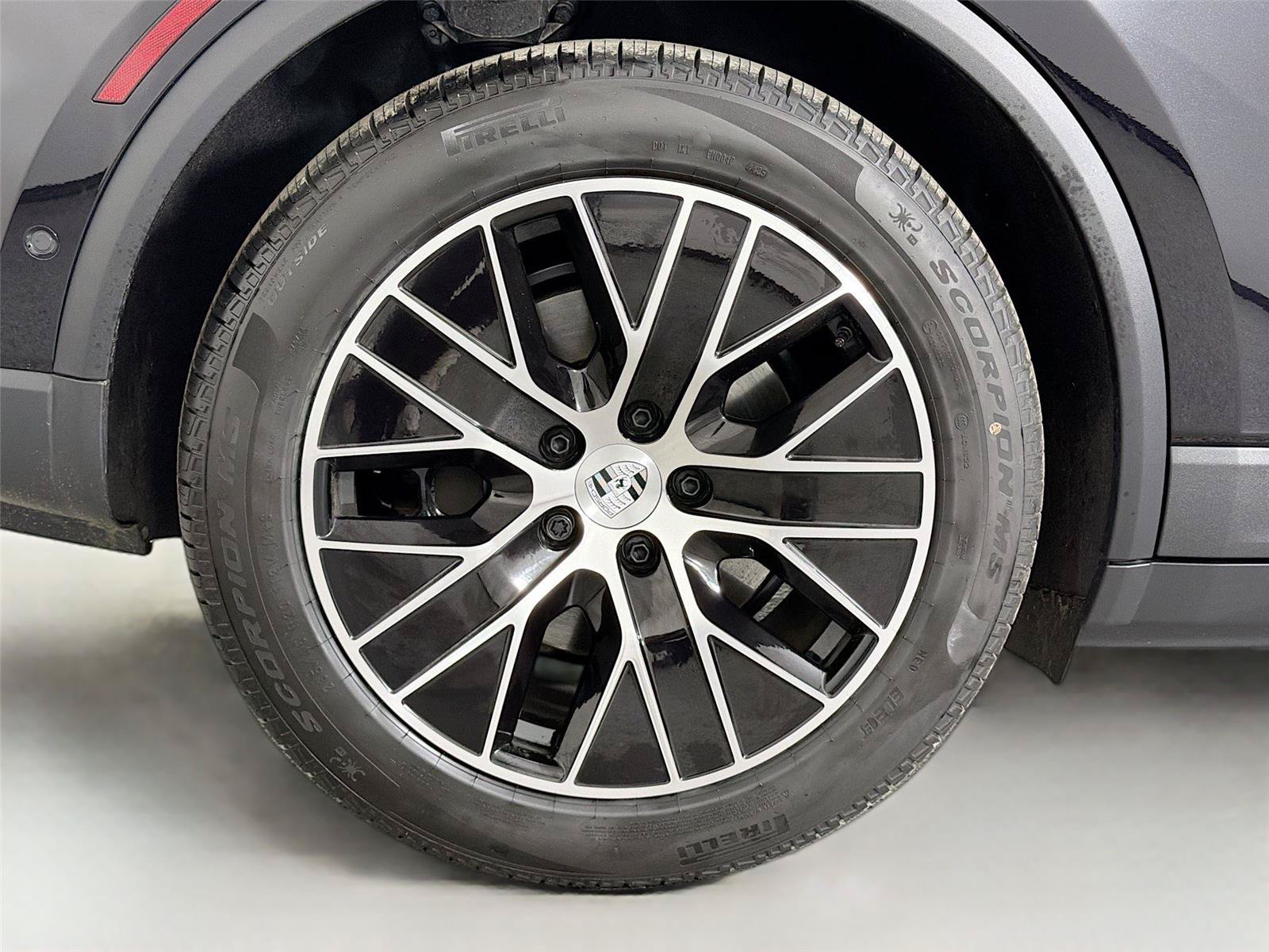 Certified 2026 Porsche Macan 4 Electric AWD/4WD image 13