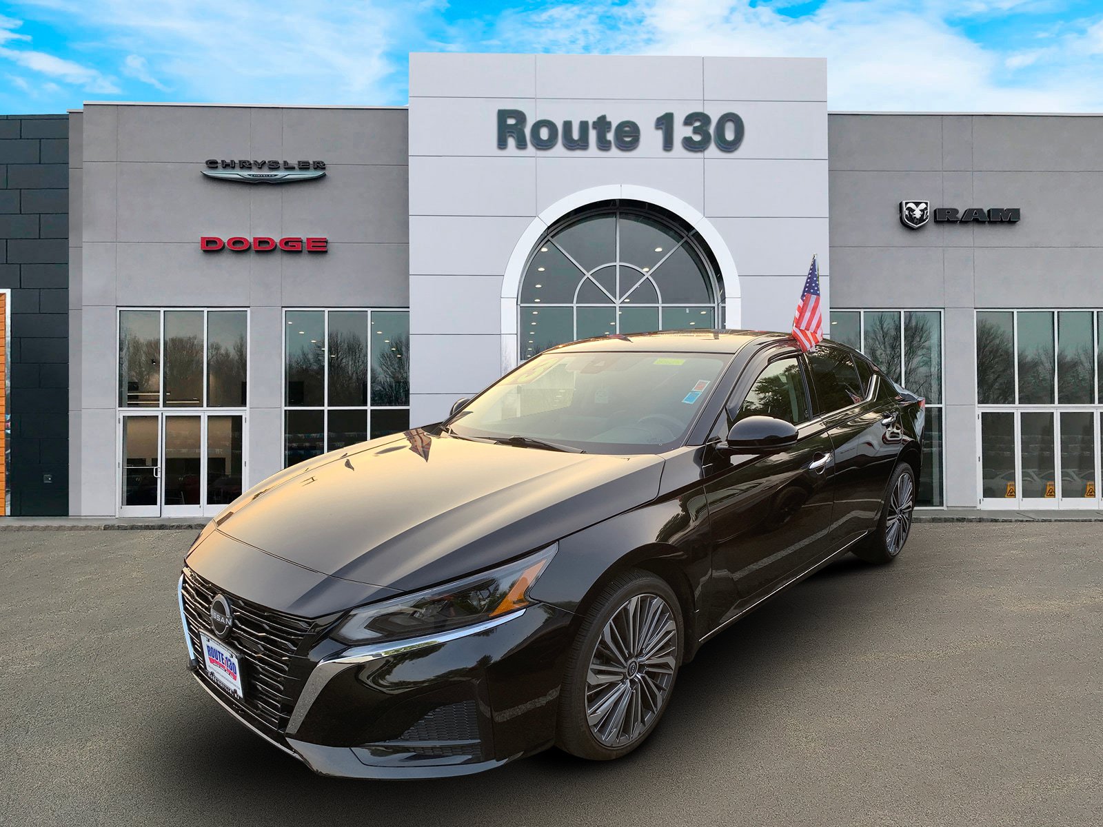Used 2023 Nissan Altima 2.5 SL AWD/4WD image 3