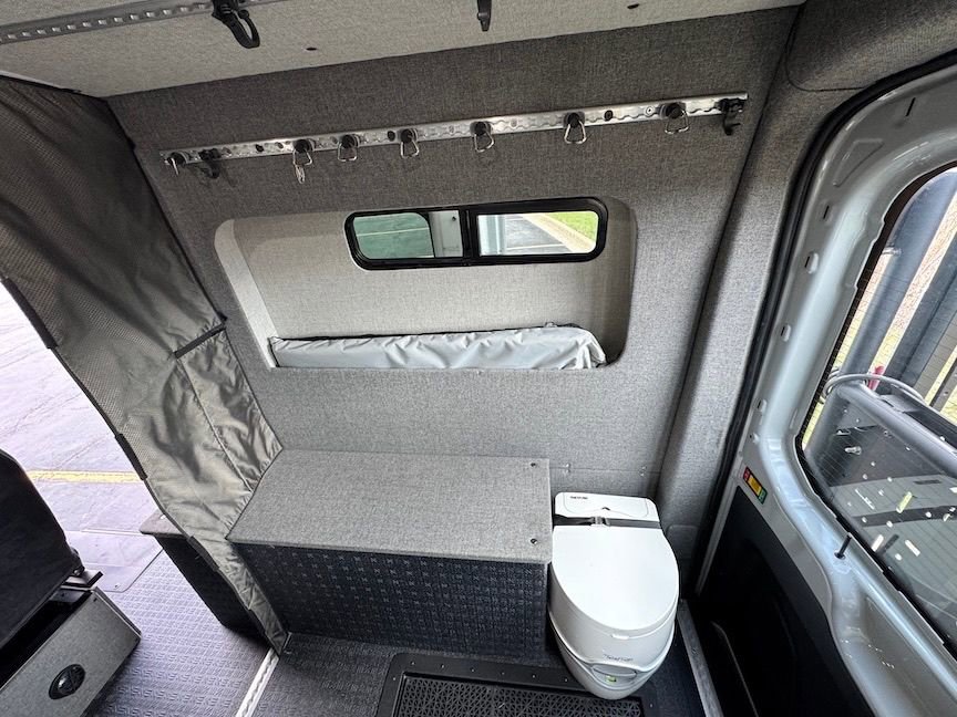 Used 2021 Ford Transit 350 Medium Roof AWD image 21