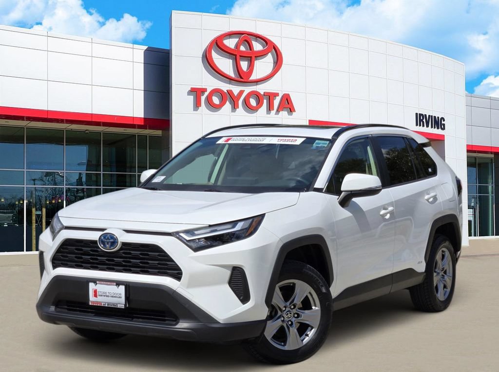 Used 2023 Toyota RAV4 XLE w/ Convenience Package AWD/4WD image 1