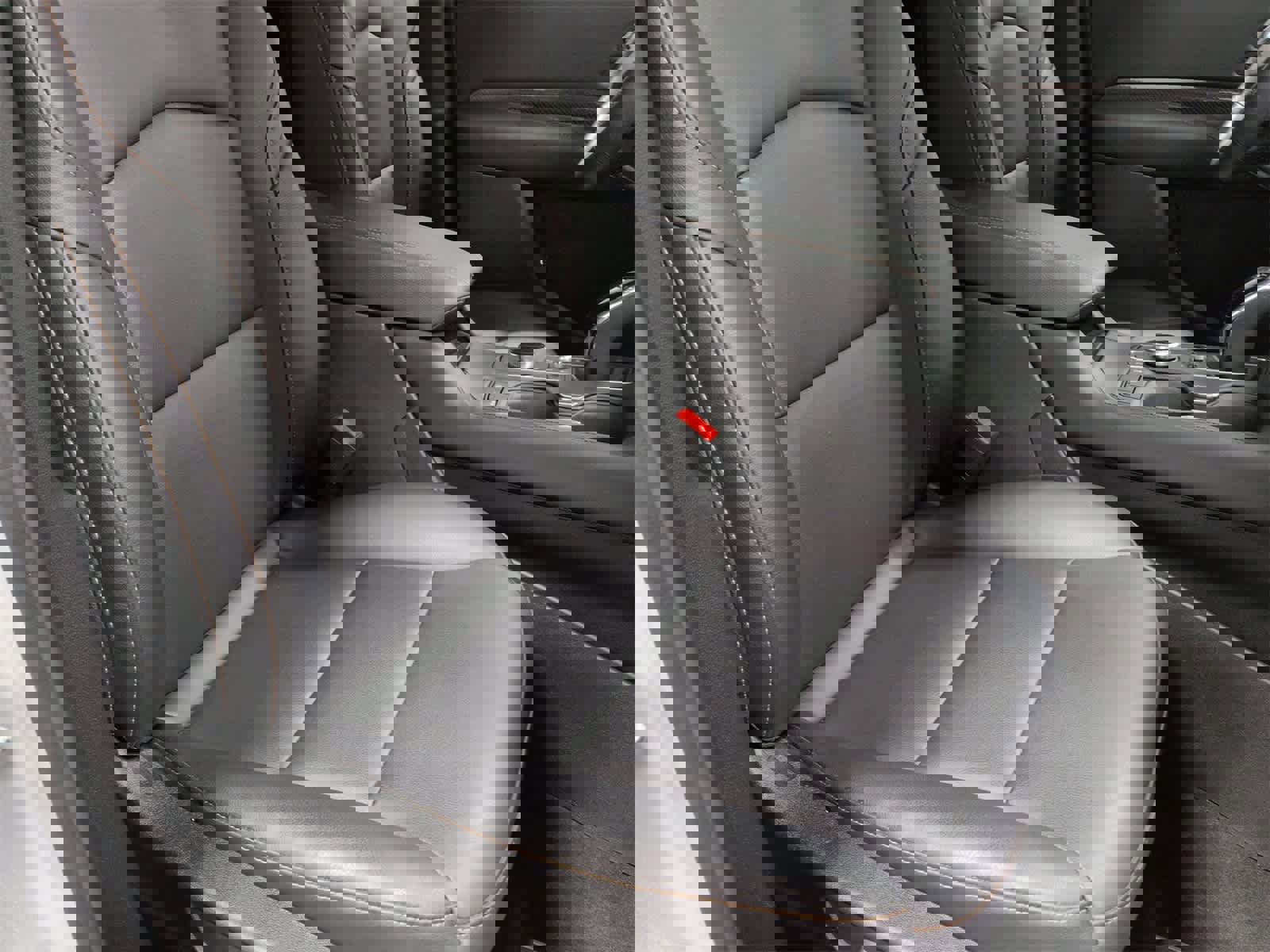 Used 2022 Cadillac XT4 Sport w/ Cold Weather Package image 22