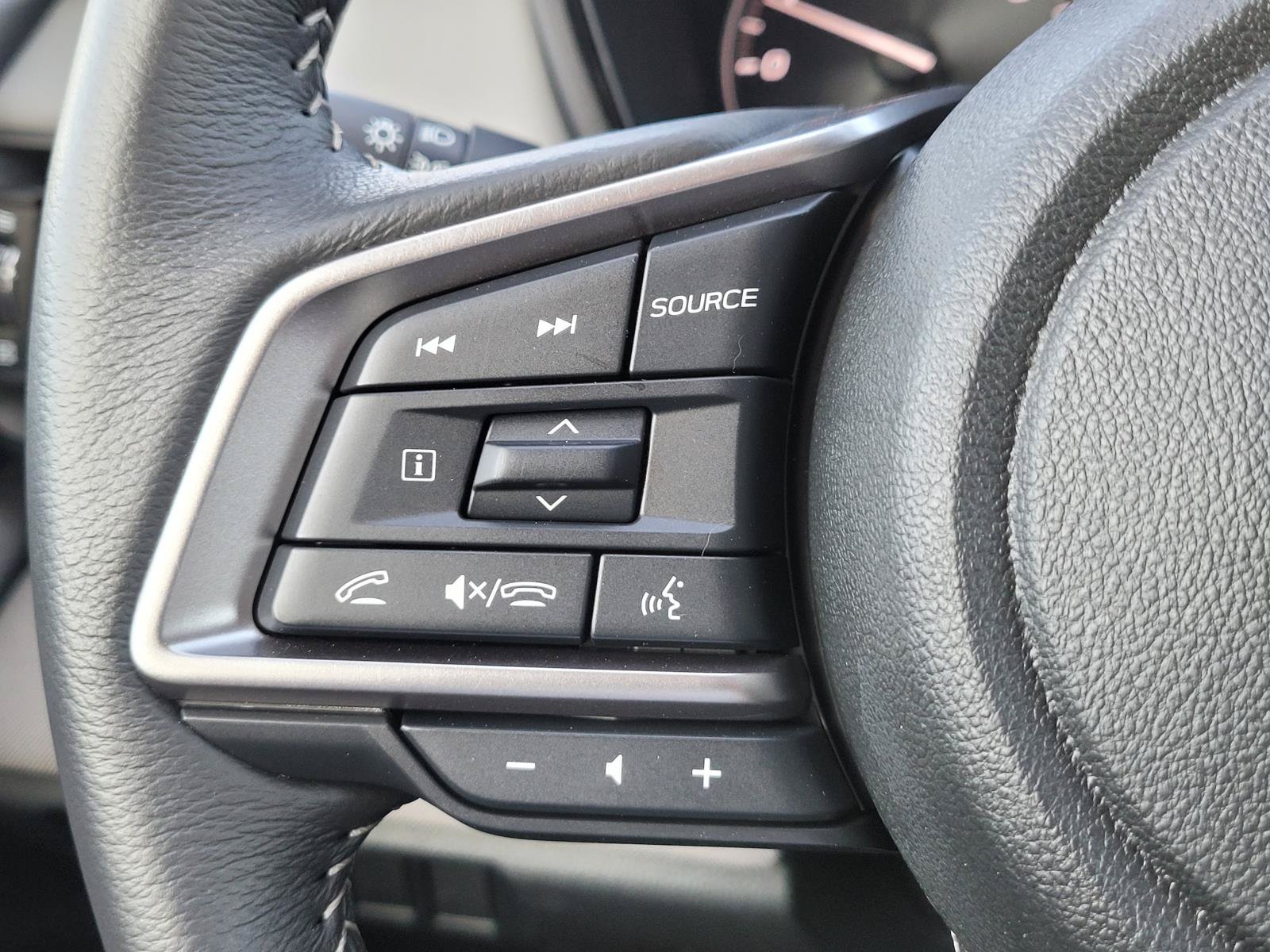 Certified 2025 Subaru Legacy Premium AWD/4WD image 9