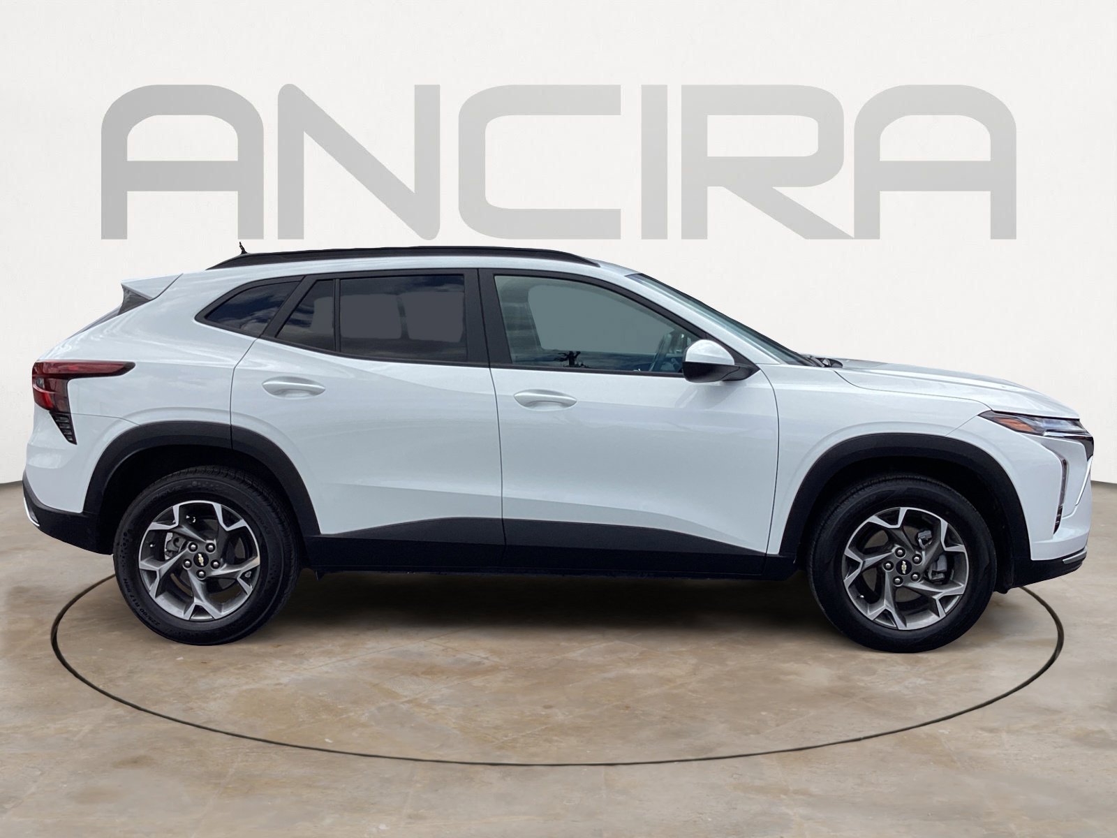 Used 2025 Chevrolet Trax LT FWD image 15
