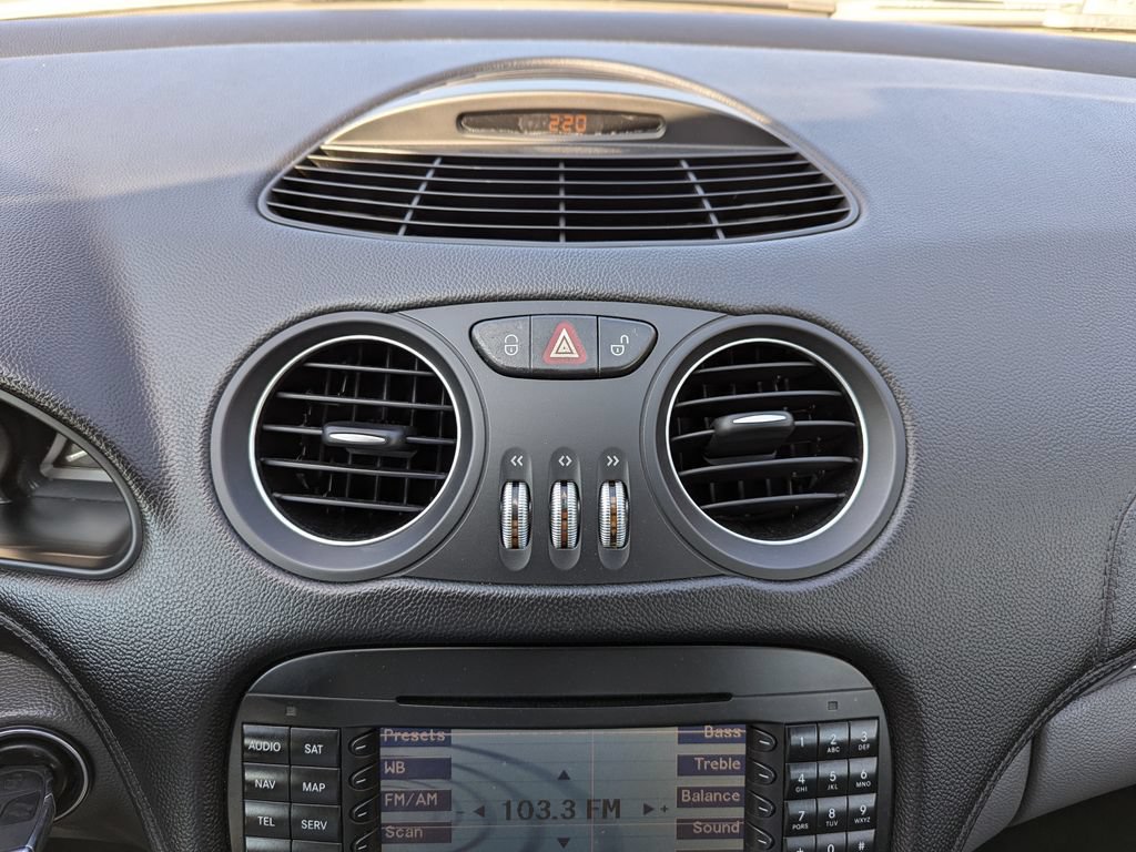 Used 2005 Mercedes-Benz SL 500 image 22