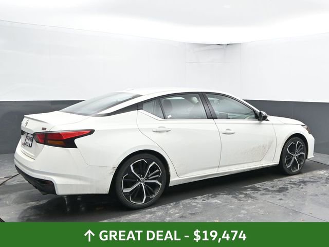 Used 2024 Nissan Altima 2.5 SR image 12