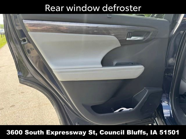 Used 2020 Toyota Highlander Limited w/ Protection Package #3 AWD/4WD image 15