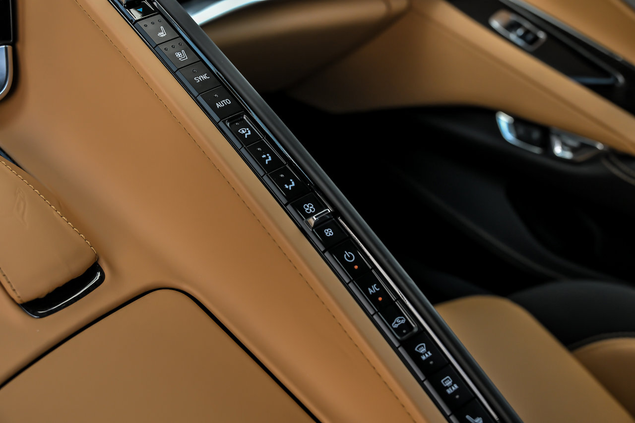 Used 2023 Chevrolet Corvette Stingray Premium Conv w/ Z51 Performance Package RWD image 49