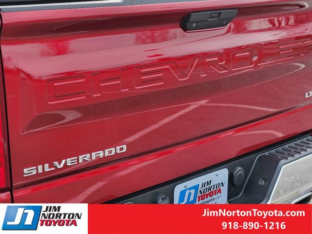 Used 2020 Chevrolet Silverado 1500 LT w/ Texas Edition image 12