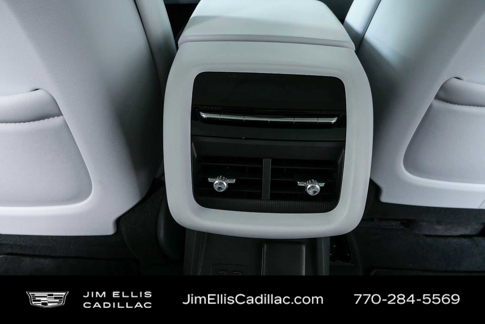 Used 2024 Cadillac Lyriq Sport RWD image 18
