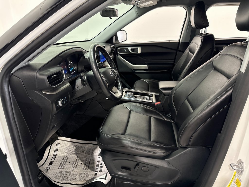Used 2021 Ford Explorer XLT image 15