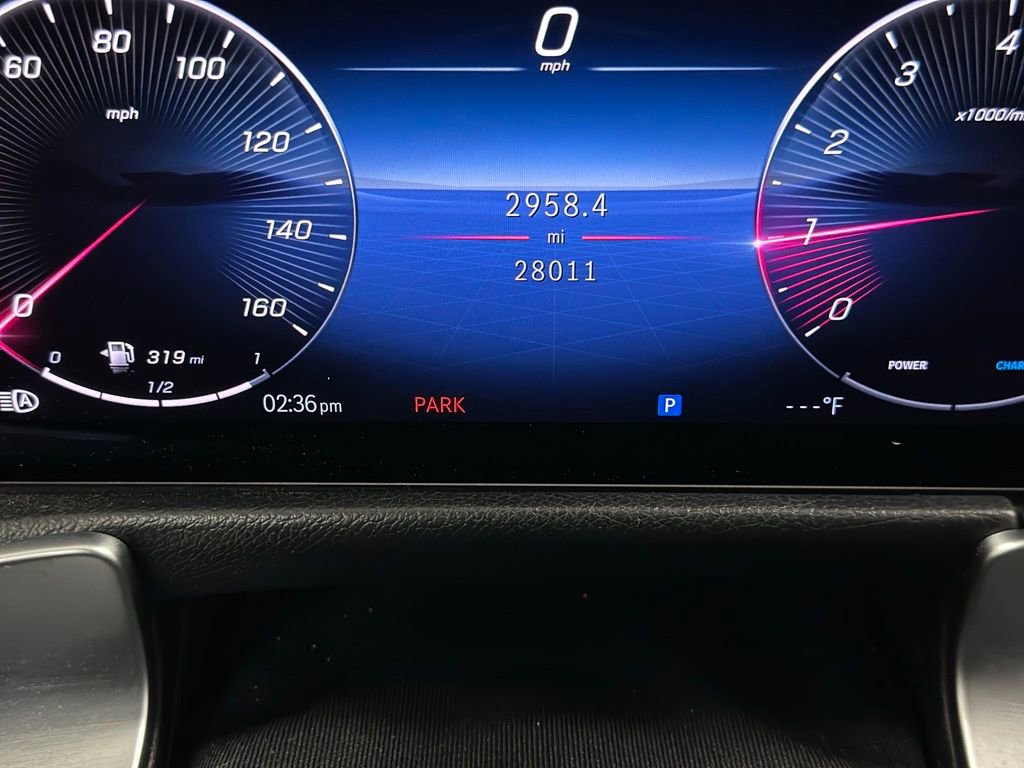Used 2025 Mercedes-Benz GLB 250 image 5