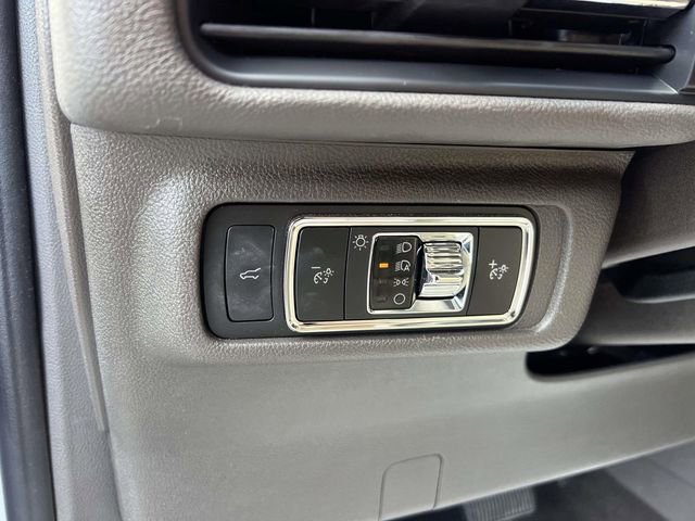 Used 2022 Lincoln Corsair AWD w/ Premium Package image 20