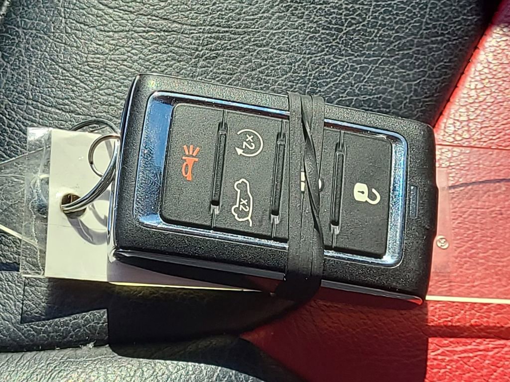 Used 2021 Jeep Grand Cherokee L Laredo w/ Luxury Tech Group I image 27