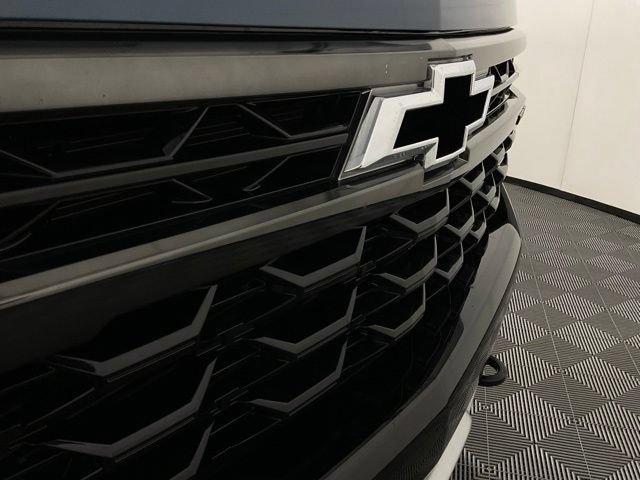 Used 2024 Chevrolet Silverado 1500 ZR2 w/ Technology Package AWD/4WD image 11
