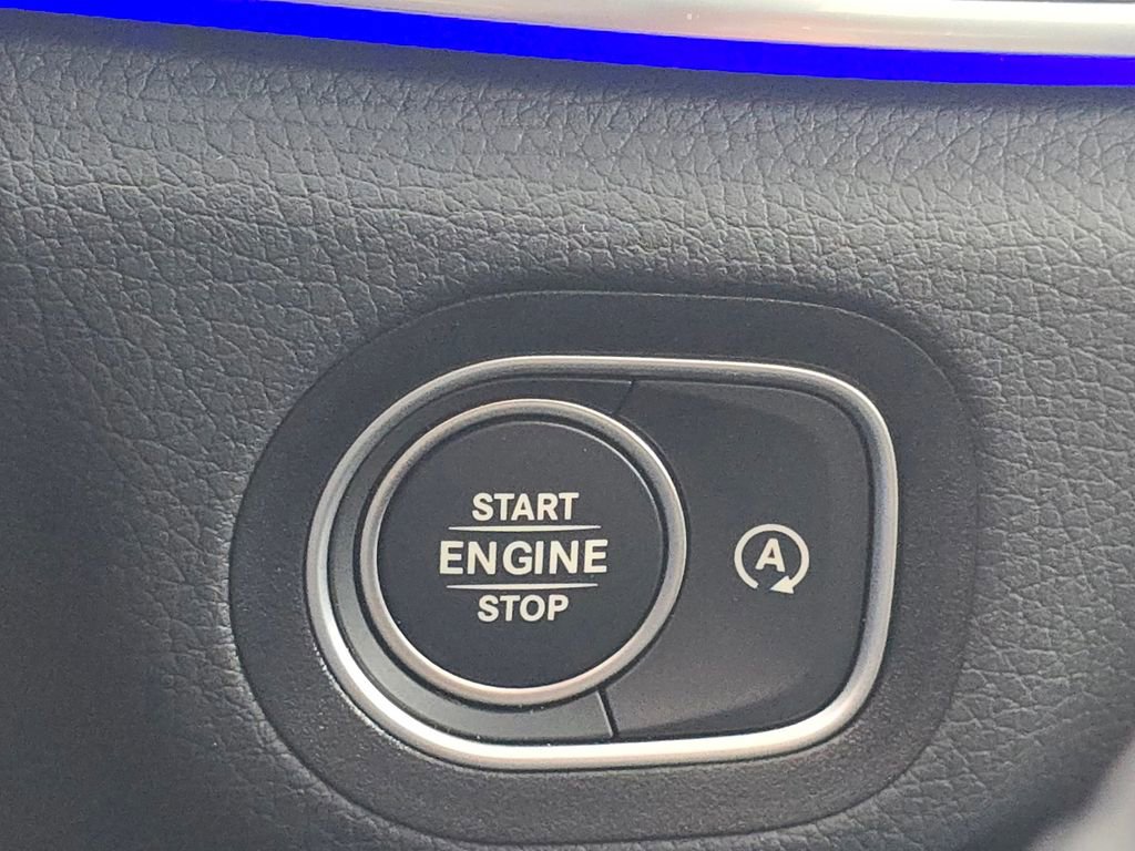 Certified 2026 Mercedes-Benz GLS 450 4MATIC image 40