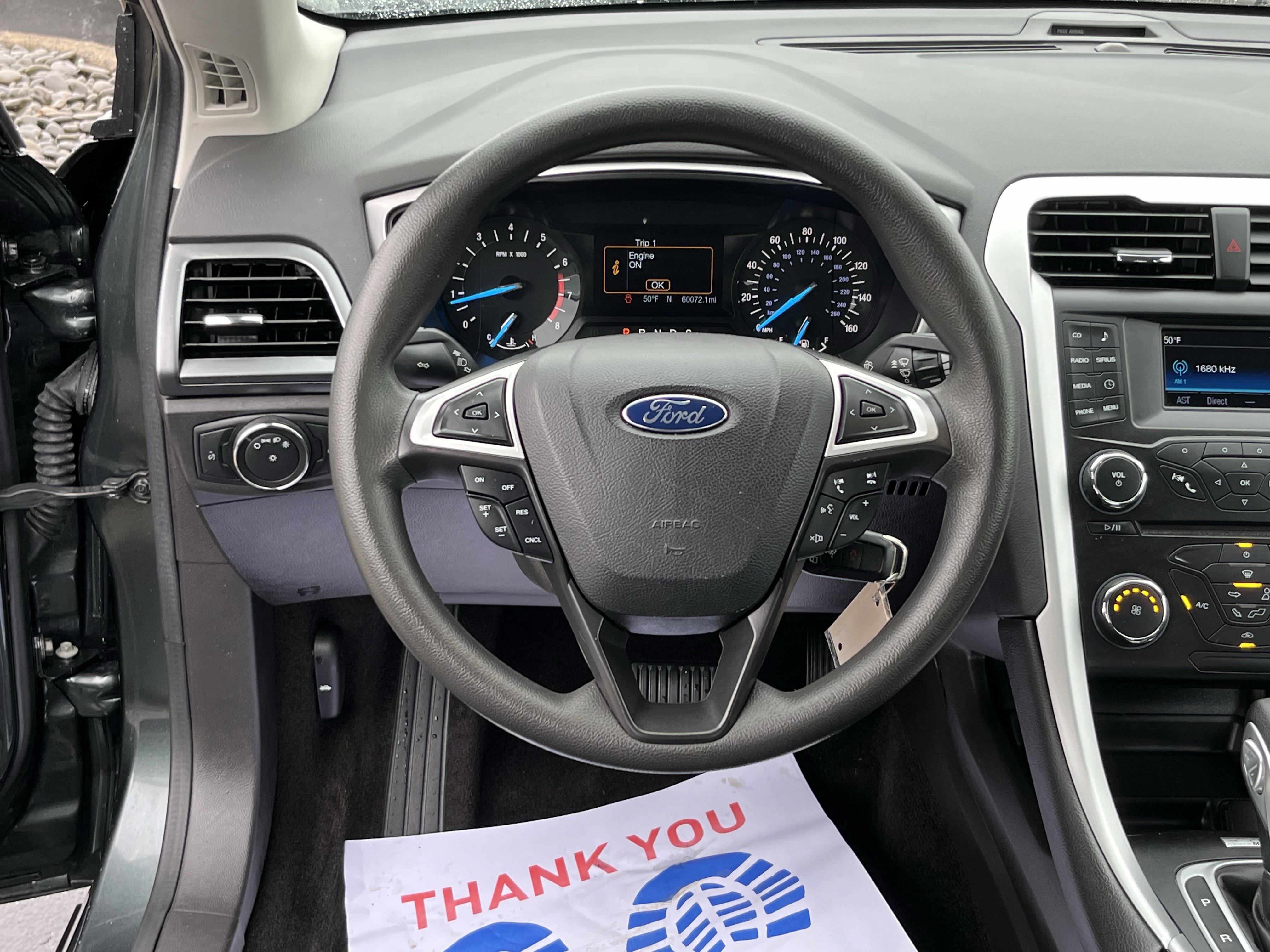 Used 2015 Ford Fusion SE image 9