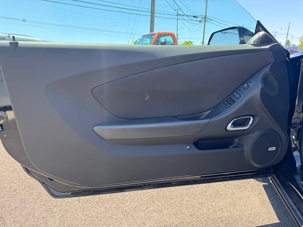 Used 2013 Chevrolet Camaro SS w/ SS Performance Package RWD image 13