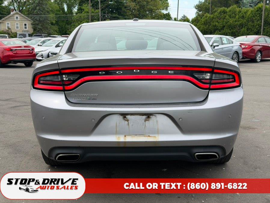 Used 2015 Dodge Charger SE w/ Popular Equipment Group AWD/4WD image 4