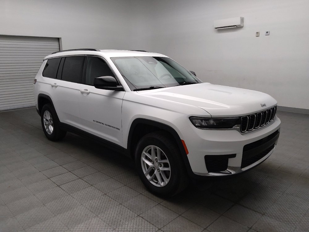 Used 2023 Jeep Grand Cherokee L Laredo AWD/4WD image 13