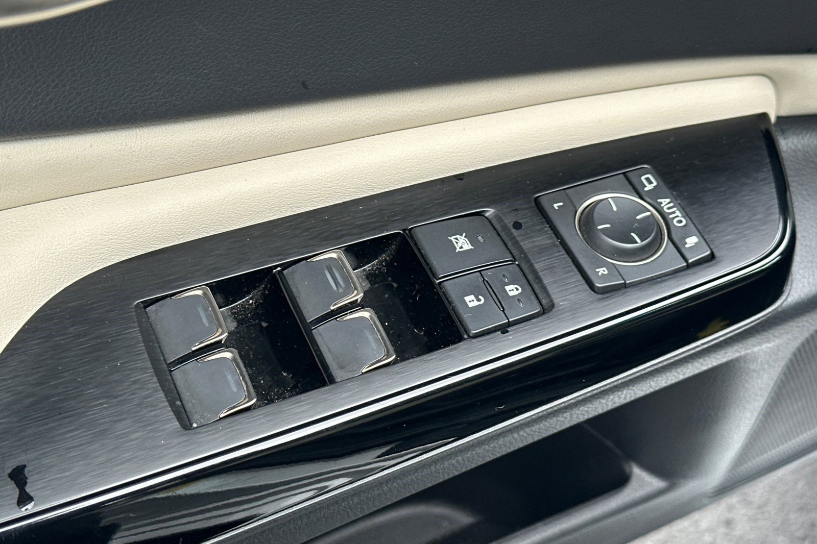 Certified 2023 Lexus ES 350 w/ Premium Package FWD image 13