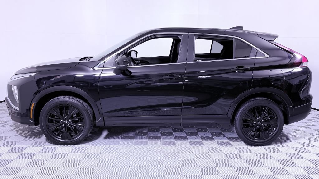 Used 2022 Mitsubishi Eclipse Cross LE image 6