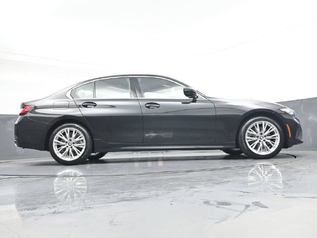 Certified 2024 BMW 330i Sedan w/ Convenience Package RWD image 31