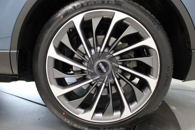 Used 2020 Lincoln Aviator Reserve w/ Equipment Group 202A image 38