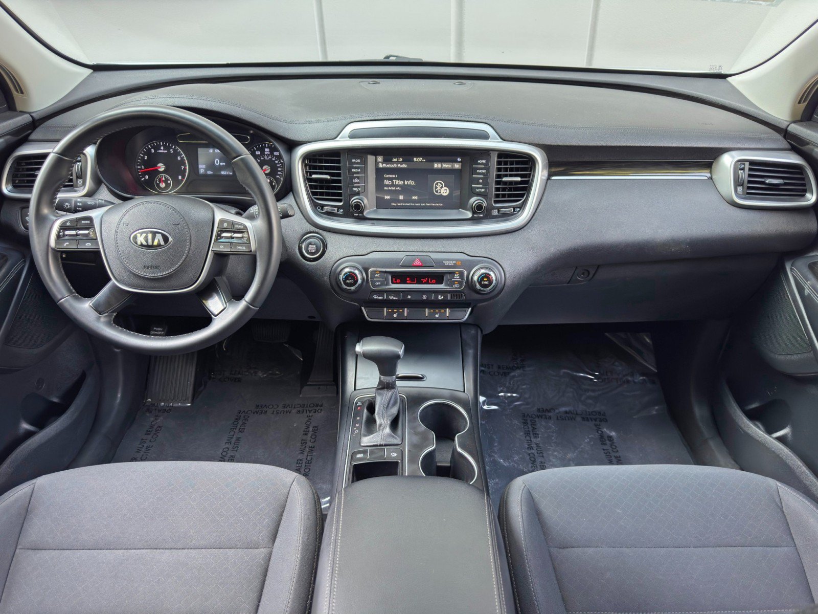 Used 2020 Kia Sorento S FWD image 11